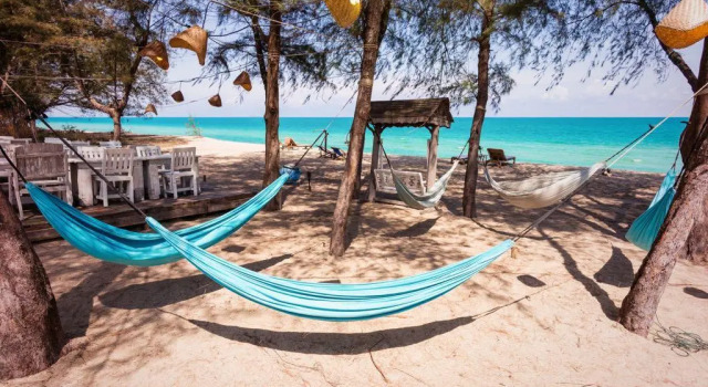 Бунгало с красивым видом из окна Mumsa Beach Resort & Restaurant