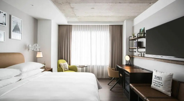 Номер Standard Renaissance Atlanta Airport Gateway Hotel