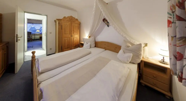 Полулюкс c 1 комнатой с балконом Hotel & Gasthof Fraundorfer