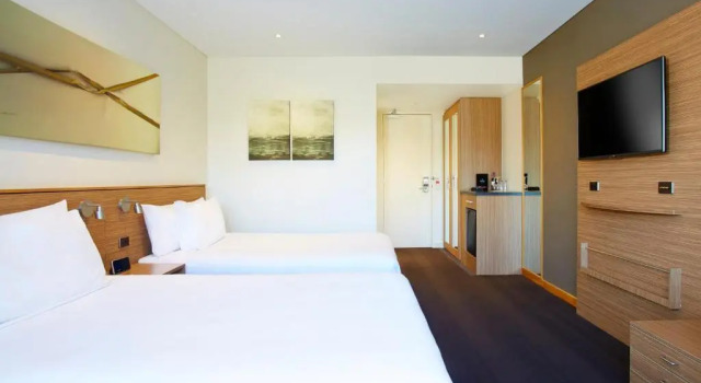 Двухместный номер Superior Crowne Plaza Canberra by IHG