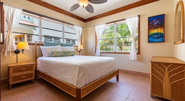 Люкс с красивым видом из окна Belizean Shores Resort