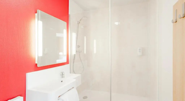 Двухместный номер Plus B&B HOTEL Brest Port du Moulin Blanc