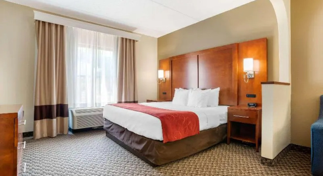 Номер Standard Comfort Suites Tallahassee Capitol - University Area