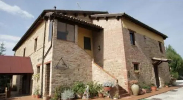agriturismo IL CASOLARE, Book Hotel San Ginesio Marche