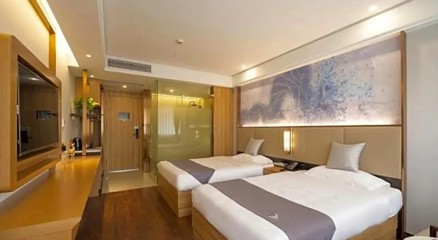 Номер Superior GreenTree Eastern Hotel Li Lake Yuantouzhu Scenic Area