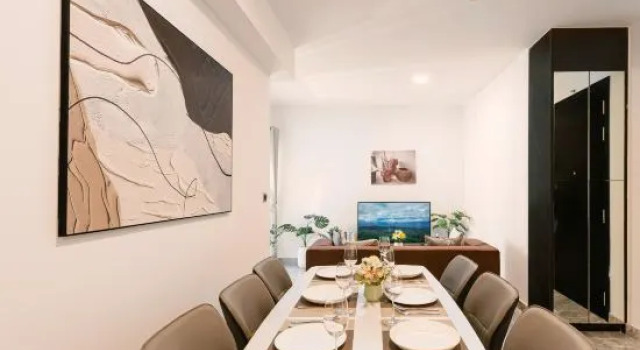 2-3Bedroom Apartment in District 1 Free Pool Gym Sauna