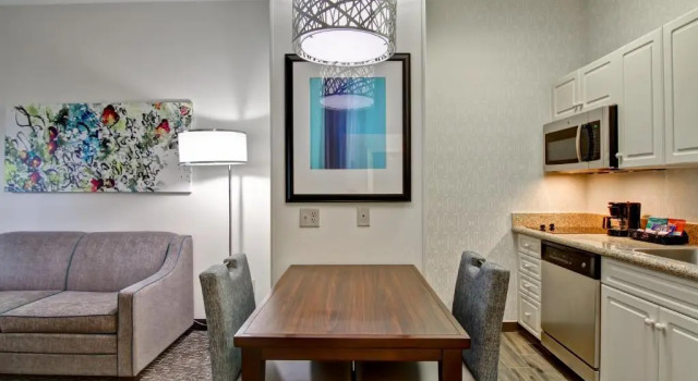 Люкс с 2 комнатами Homewood Suites by Hilton Newark-Cranford