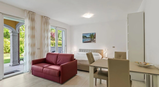 Tranquil Apartment in Lombardy With Swimming Pool, Book Apartment Hotels in Lake Lugano with a Pool, Swimming Pool