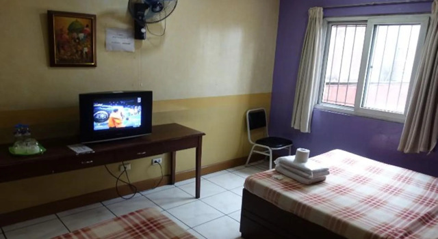 La Brea Inn, Забронировать Отель Отели Багио 3 звезды, рядом с Baguio Cathedral, 3*