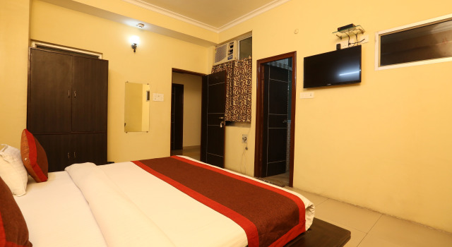 Двухместный номер Deluxe Hotel Nexus l Hotels In Charbagh Lucknow
