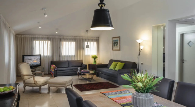 Rafael Residence