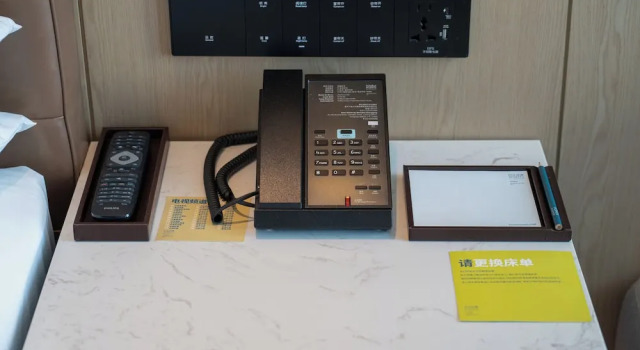 Четырёхместный номер Standard с видом на город Four Points by Sheraton Chongqing