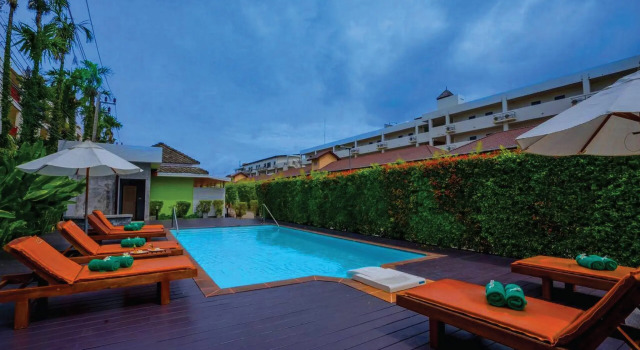 Кровать в общем номере Eazy Resort