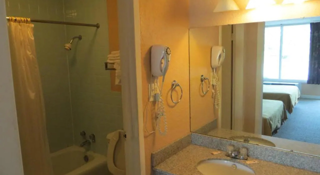 Номер Classic Americourt Extended Stays