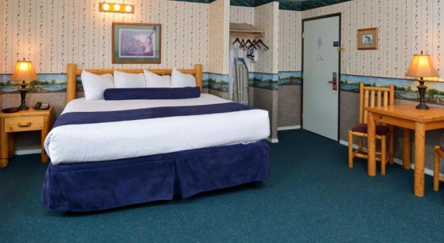 Suite Howard Johnson Ponderay