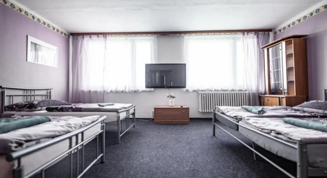 Четырёхместный номер Standard с балконом Hotel Penzion Rohožník