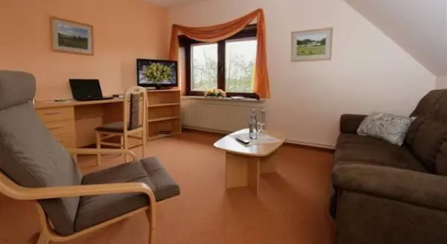 Gasthof Lafrenz, Buchen Sie Hotel Hamdorf Schleswig-Holstein