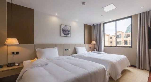 Meeteem Boutique Hotel, Book Boutique Hotel Hoteller i Baise med parkering, Parkering