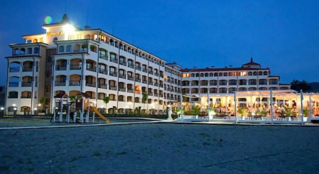 Parva linia adres Regina mare Tsarevo