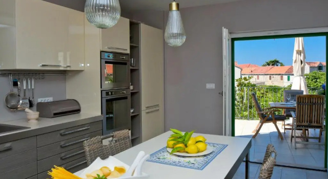 Villa Celine, Забронировать Вилла Виллы Окрестностей Сплита, Вилла