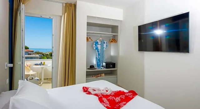 Двухместный номер Comfort с балконом и с видом на море Amarina Hotel