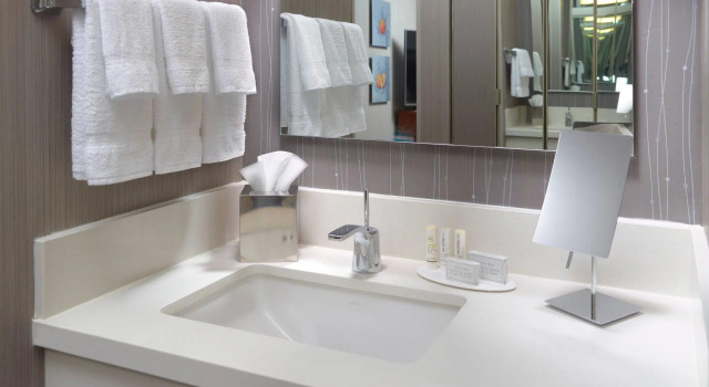 Четырёхместный номер Standard Courtyard by Marriott Atlanta Alpharetta