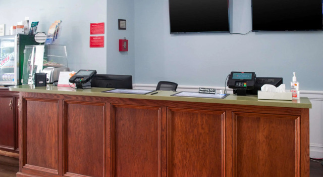 Econo Lodge Inn & Suites South, Buchen Sie Gasthaus Sandusky South Ohio