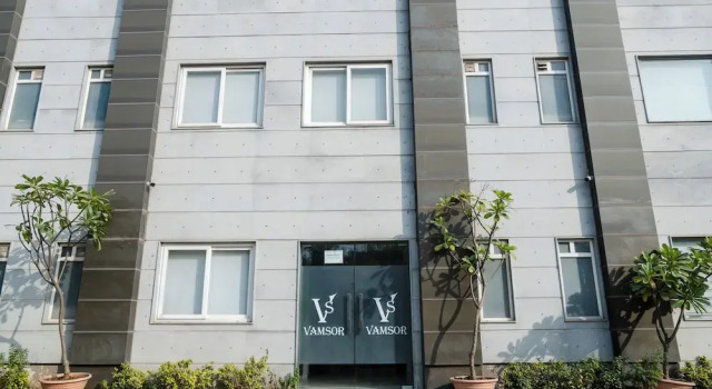 26 Vamsor Heights, Забронировать Отель Гургаон 
