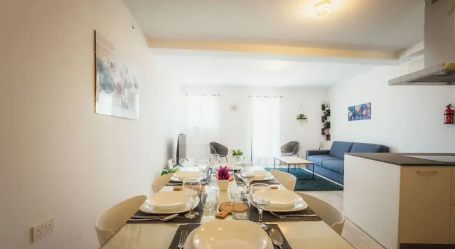 Gozo Haven Stylish Escape This Spacious 3-bed, Varaa Hotelli Xewkija Gozo
