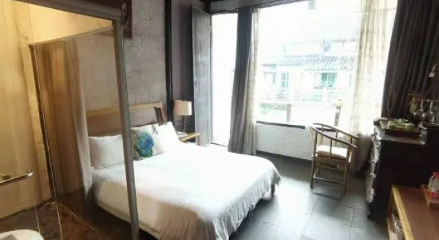 Shanghai ChenShijian Inn (Zhujiajiao Donghu Street), Varaa Hotelli Zhujiajiao Shanghai