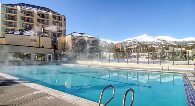 Номер Standard 3 Bedroom Mountain Vacation Rental on Historic Downtown Main Street Within Walking Distance to Peak 9 Gondola