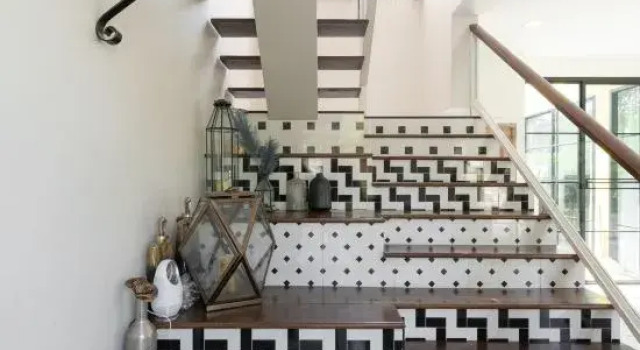 Private 6 Bedroom - Mellow Yellow Villa, Забронировать Вилла Виллы Северного Таиланда, Вилла