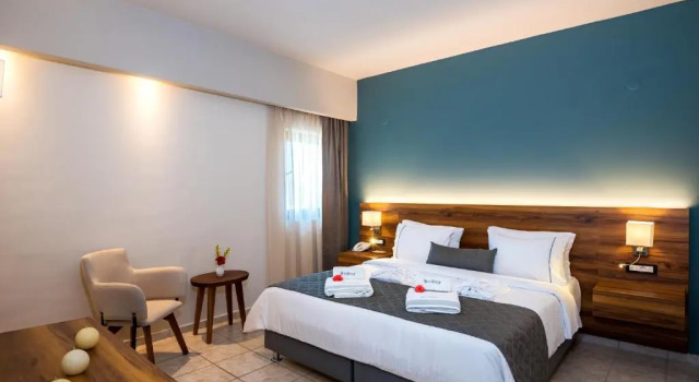 Полулюкс Solimar Aquamarine Resort