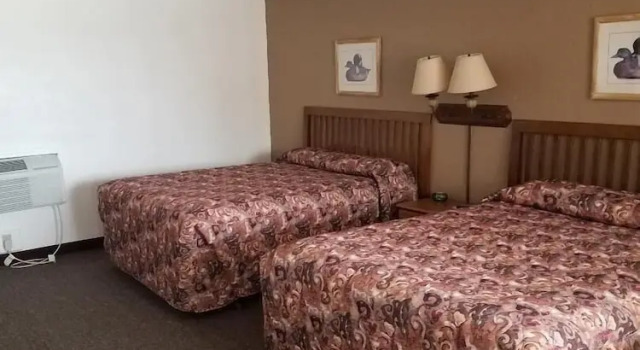 Трёхместный номер Standard Raine Motel