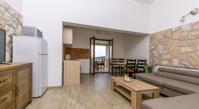 Apartments Robert, Забронировать Апартаменты/квартира Рогозница Шибенско-Книнская жупания
