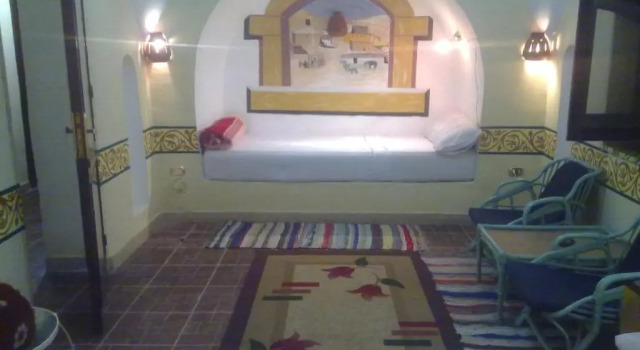 Семейное бунгало с видом на сад Al Baeirat Hotel