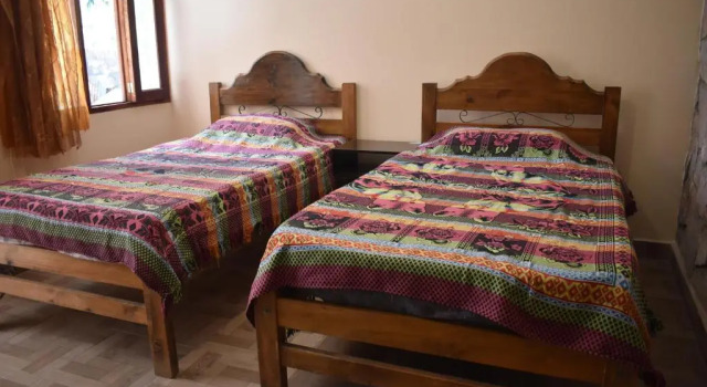 Трёхместный номер Standard с видом на сад Hostal Wilma