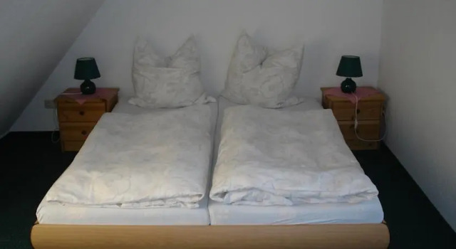 Ferienhaus und Ferienwohnungen Friedrich, Book Apartment Heringsdorf Usedom