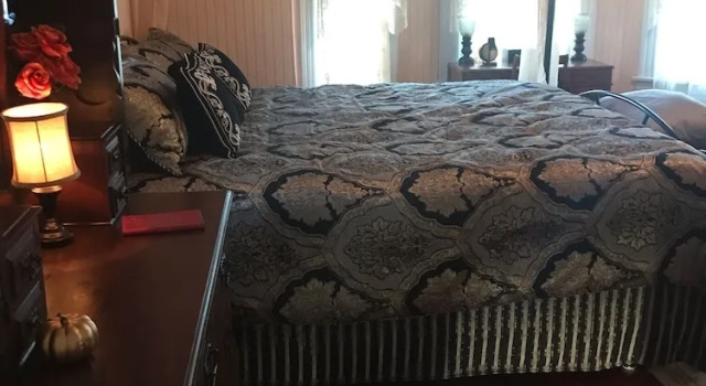 Standard Zimmer Hawthorne Inn