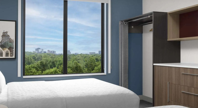 Четырёхместный люкс Home2 Suites By Hilton Falls Church