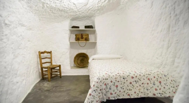 La Cueva de la Abuela, Prenota Hotel Cenes de la Vega Sierra Nevada