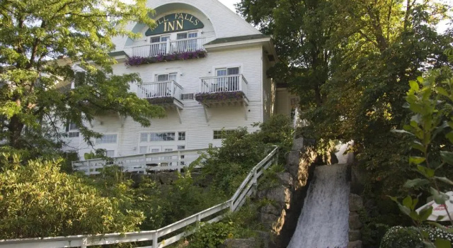 Двухместный номер Superior Mill Falls Resort Collection at the Lake