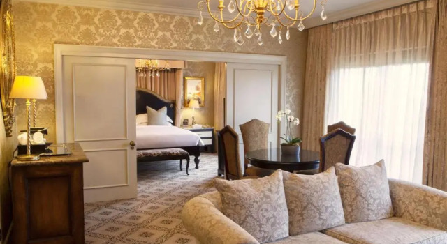 Люкс Palazzo Hotel