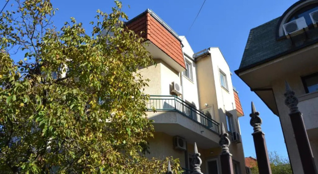 Villa K Apartments, Забронировать Апартаменты/квартира Отели Вождовац с парковкой, Парковка