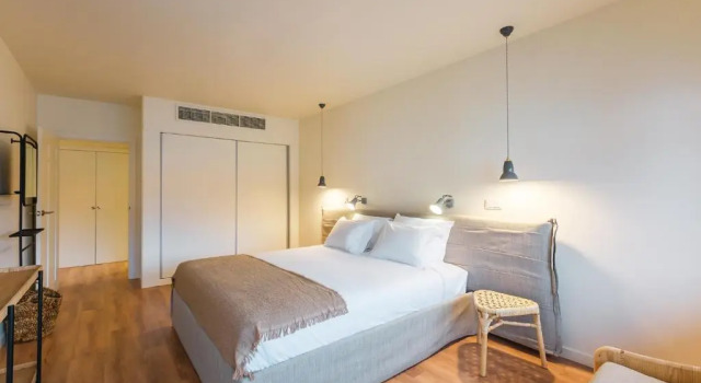 Апартаменты Three House Hotel