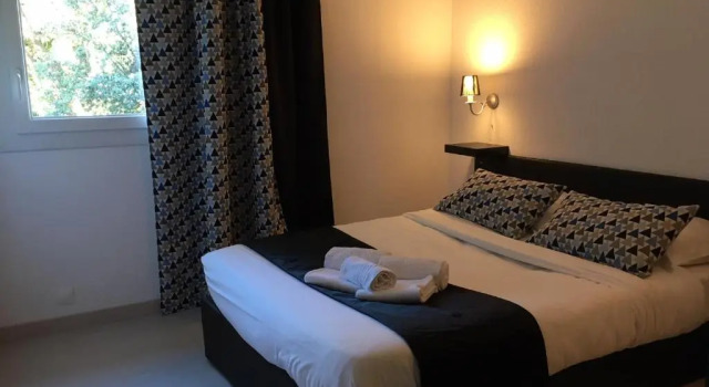 Двухместный номер Superior Brit Hotel Salon de Provence
