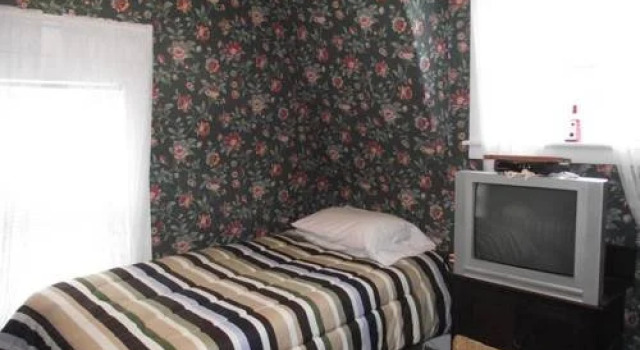 Water Street Lighthouse Bed & Breakfast