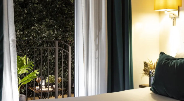 Двухместный номер Superior с балконом Hôtel Nice Azur Riviera