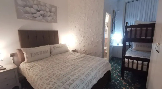 6 Person - 1 - Bed Apartment in Blackpool, Varaa Huoneisto Asunnot kohteessa Merseyside, Huoneisto