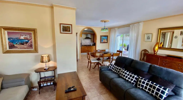 KARMA HOUSE by hlclub HUTB-17367, Забронировать Отель Лес-Рокетес Каталония